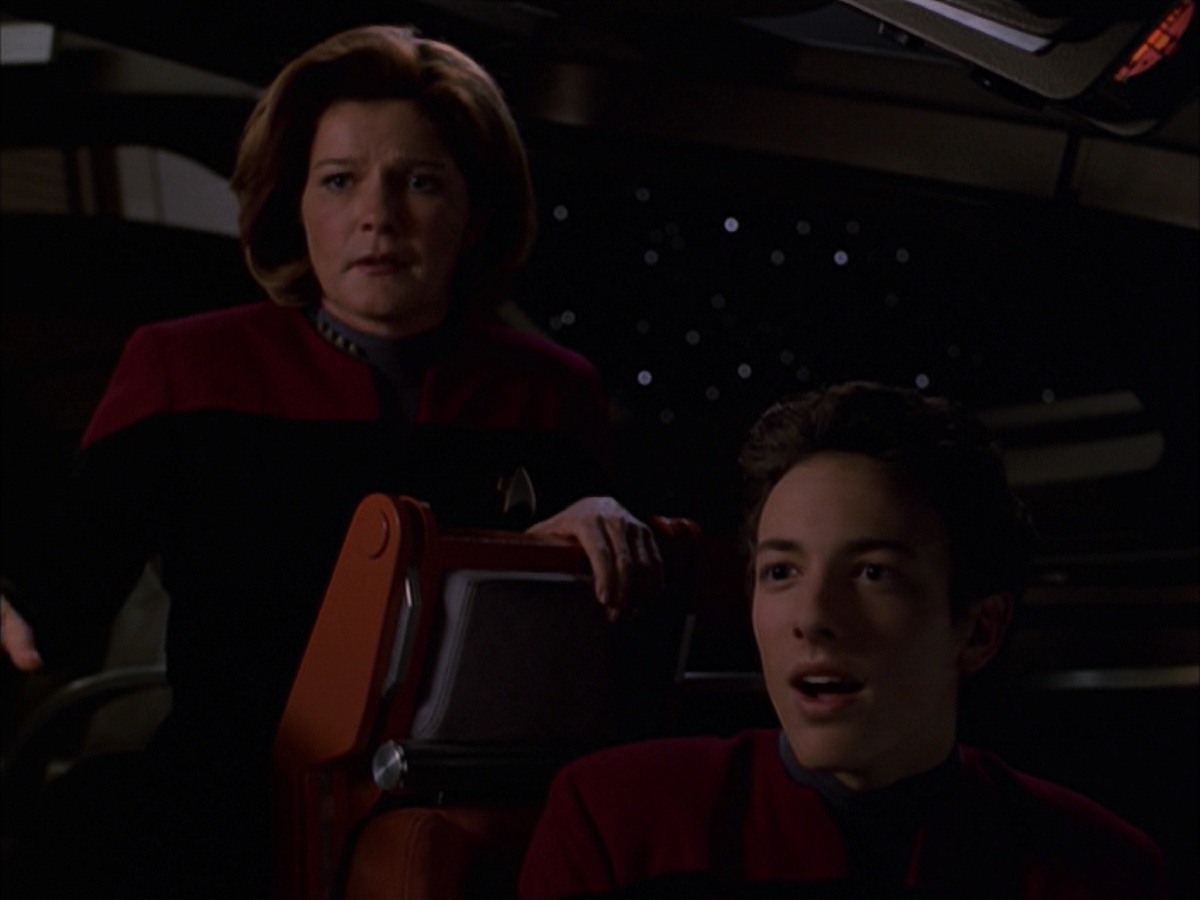 extant_StarTrek_VOY_7x19-Q2_3162.jpg