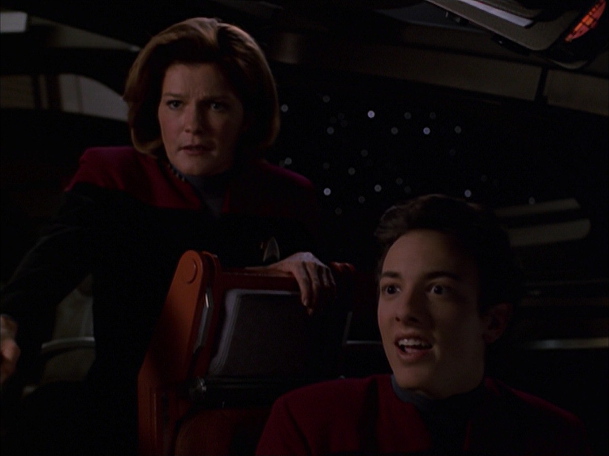extant_StarTrek_VOY_7x19-Q2_3163.jpg