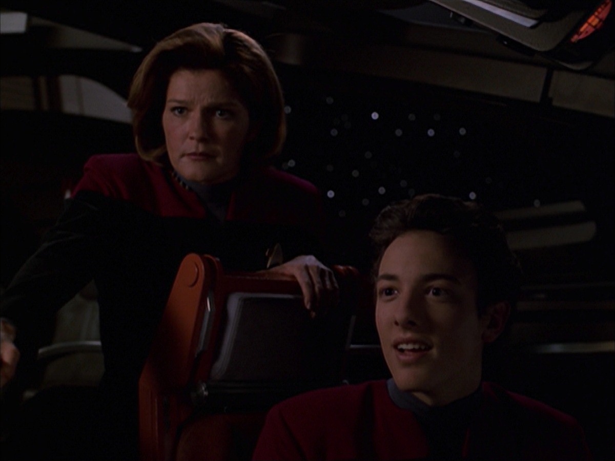 extant_StarTrek_VOY_7x19-Q2_3165.jpg