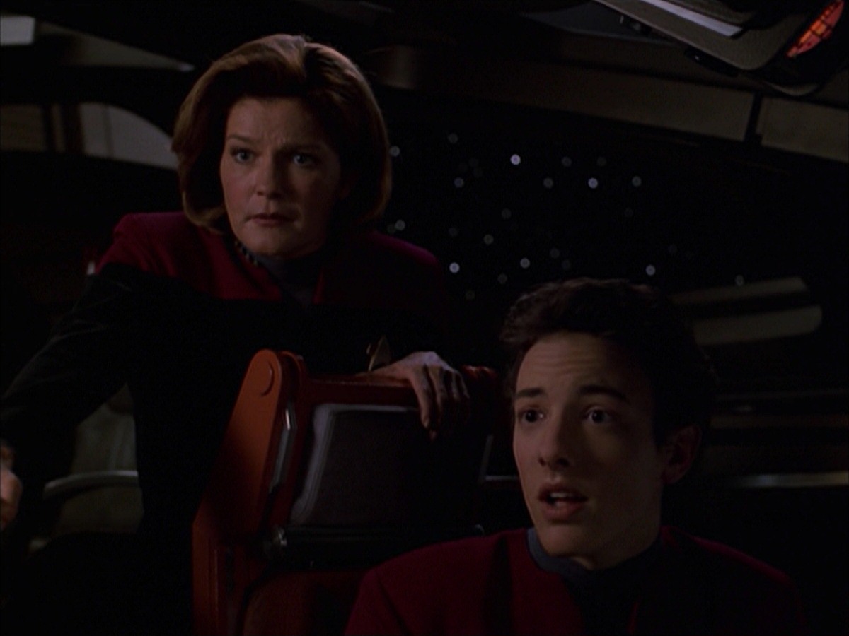 extant_StarTrek_VOY_7x19-Q2_3178.jpg