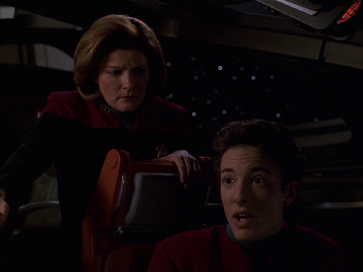 extant_StarTrek_VOY_7x19-Q2_3180.jpg