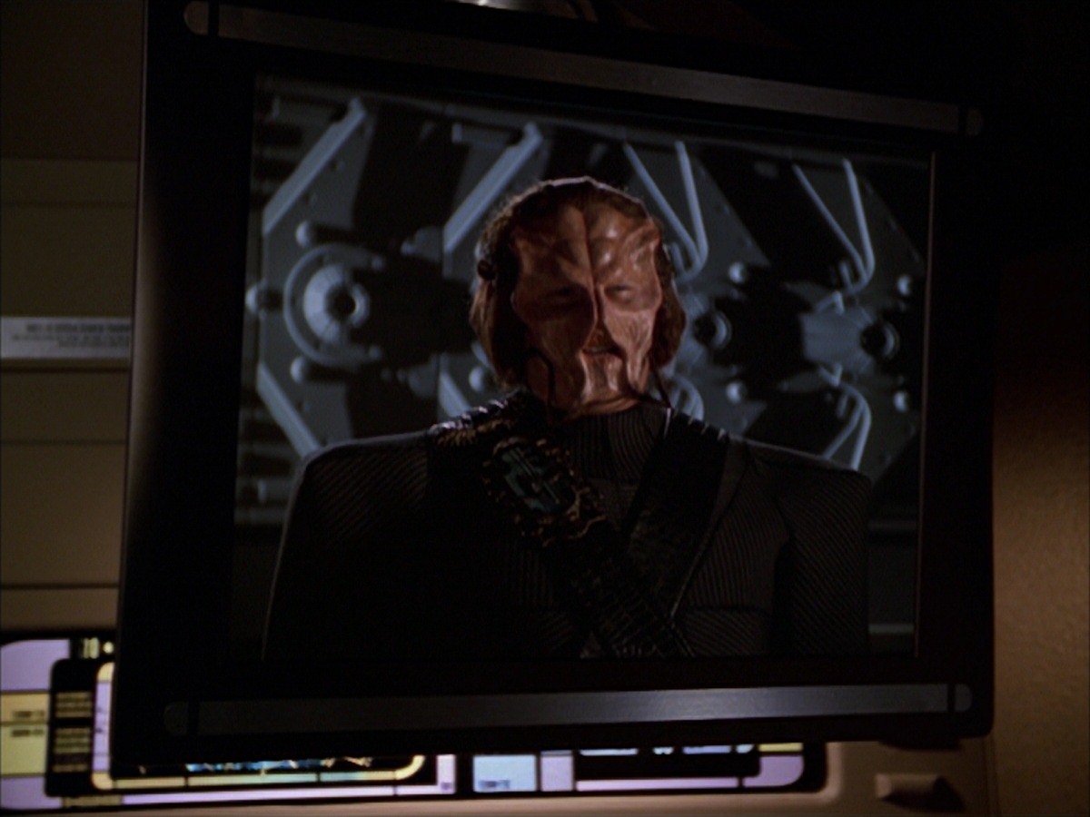 extant_StarTrek_VOY_7x19-Q2_3186.jpg