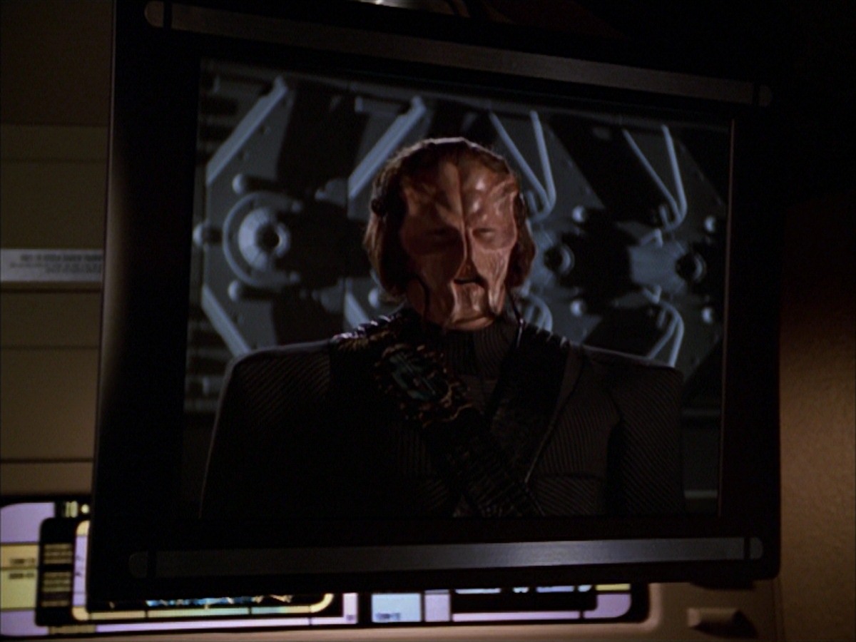 extant_StarTrek_VOY_7x19-Q2_3192.jpg