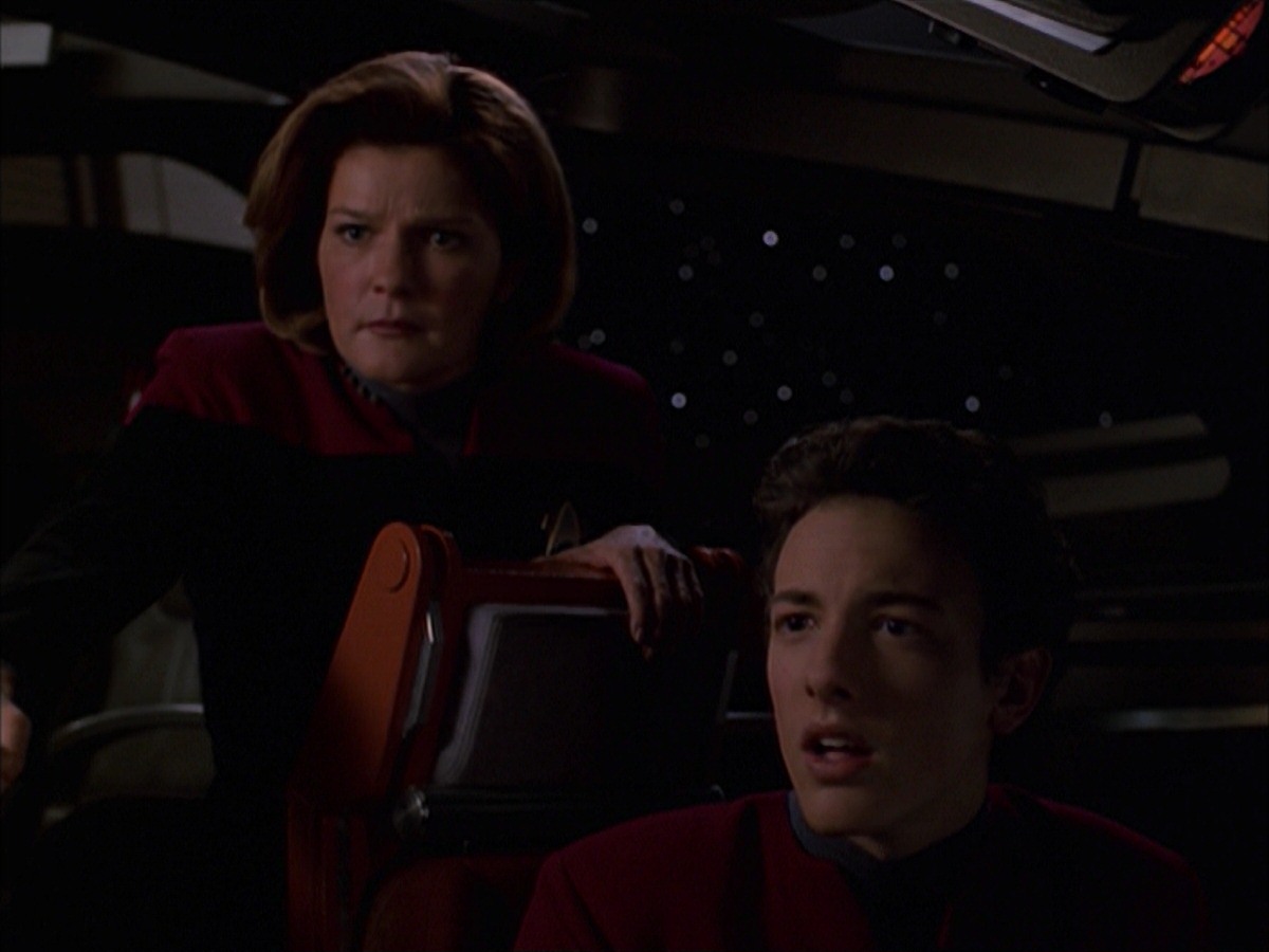 extant_StarTrek_VOY_7x19-Q2_3195.jpg