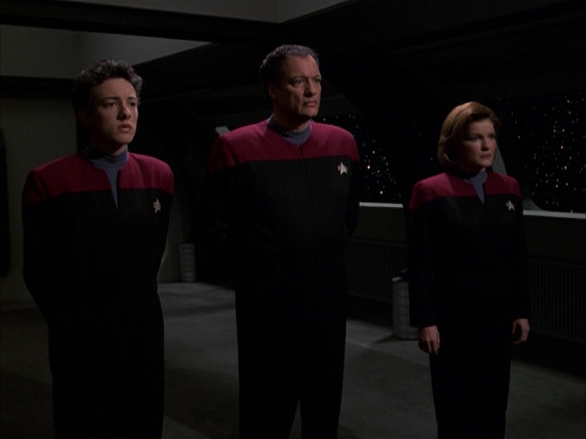 extant_StarTrek_VOY_7x19-Q2_3296.jpg