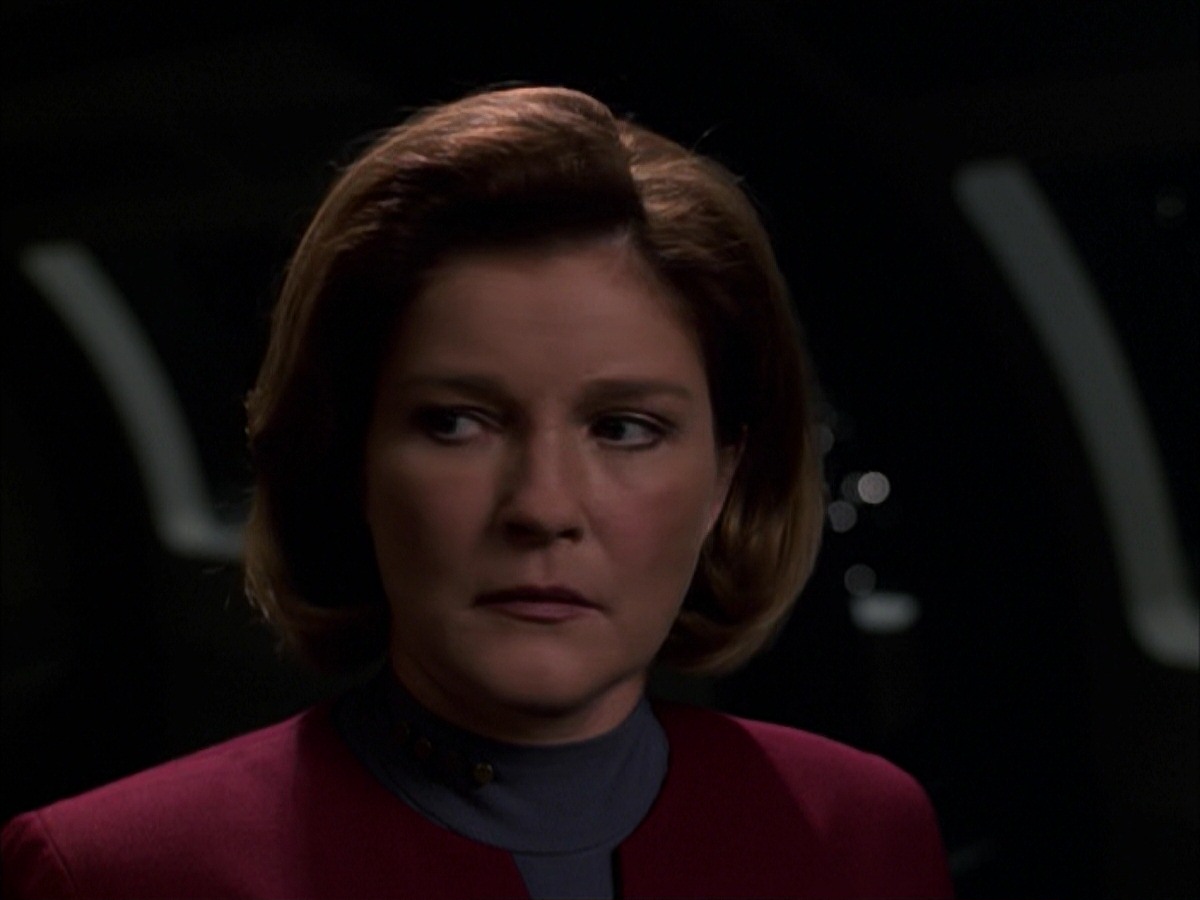 extant_StarTrek_VOY_7x19-Q2_3342.jpg