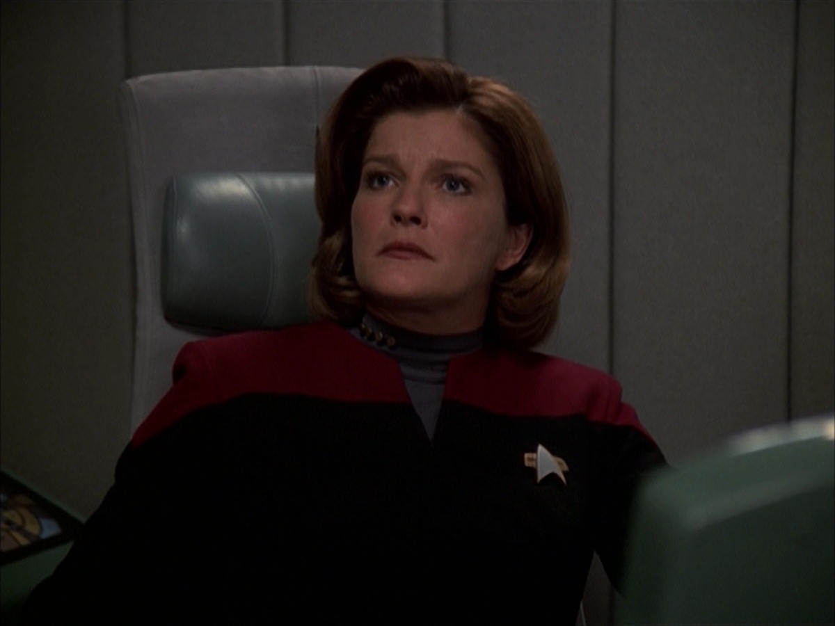 extant_StarTrek_VOY_7x19-Q2_3419.jpg