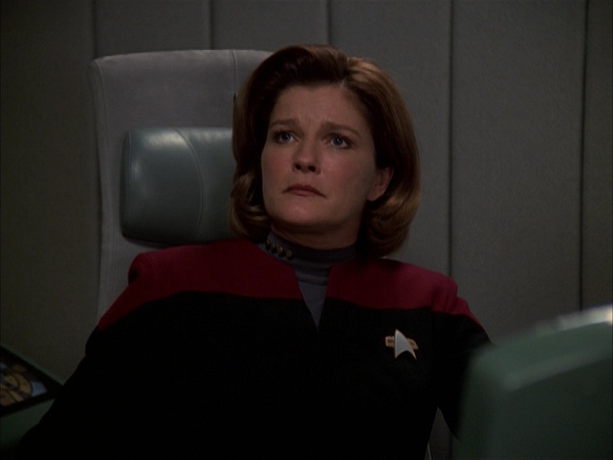 extant_StarTrek_VOY_7x19-Q2_3431.jpg