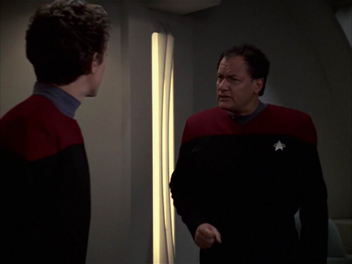 extant_StarTrek_VOY_7x19-Q2_3457.jpg