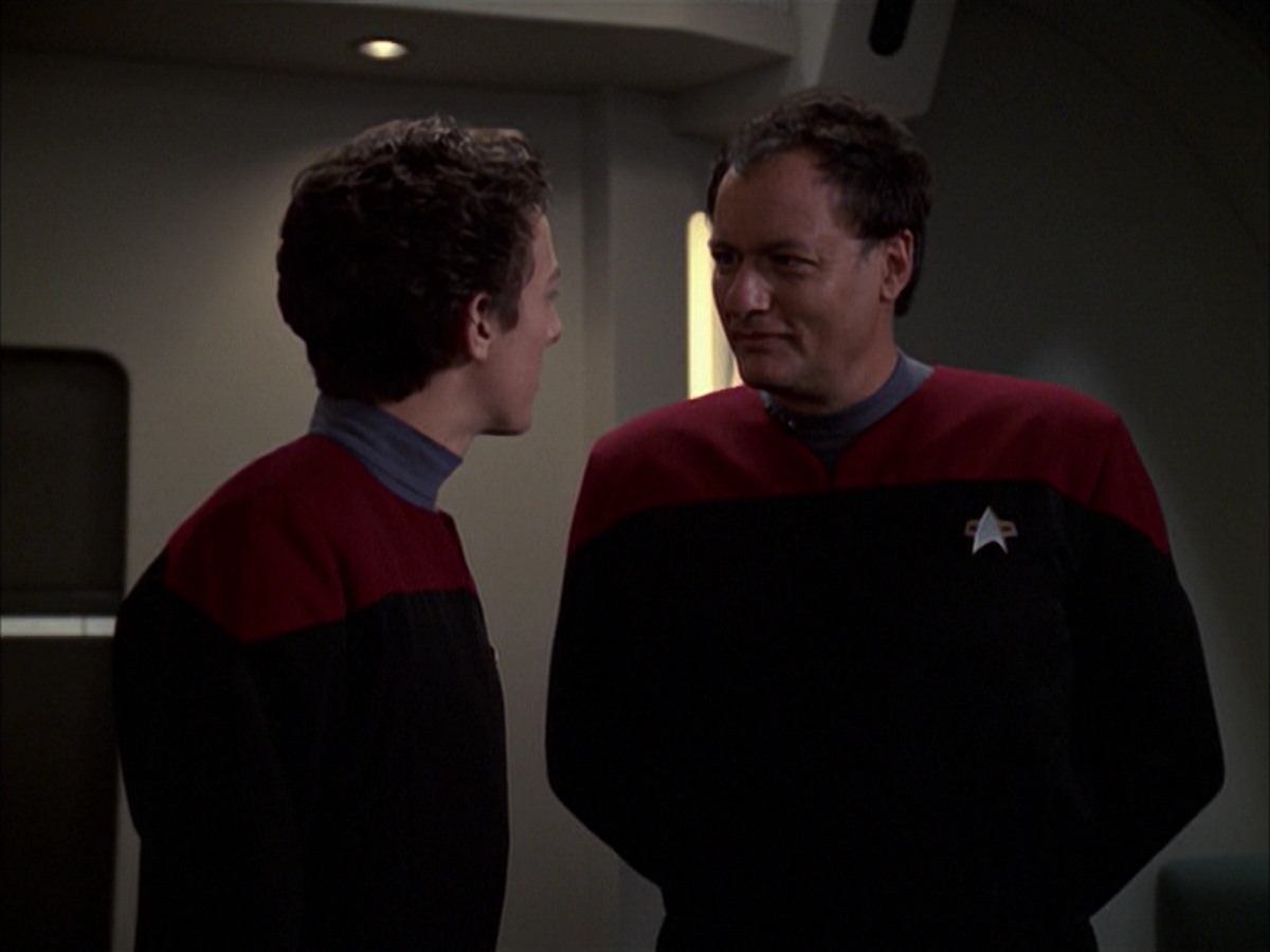 extant_StarTrek_VOY_7x19-Q2_3466.jpg