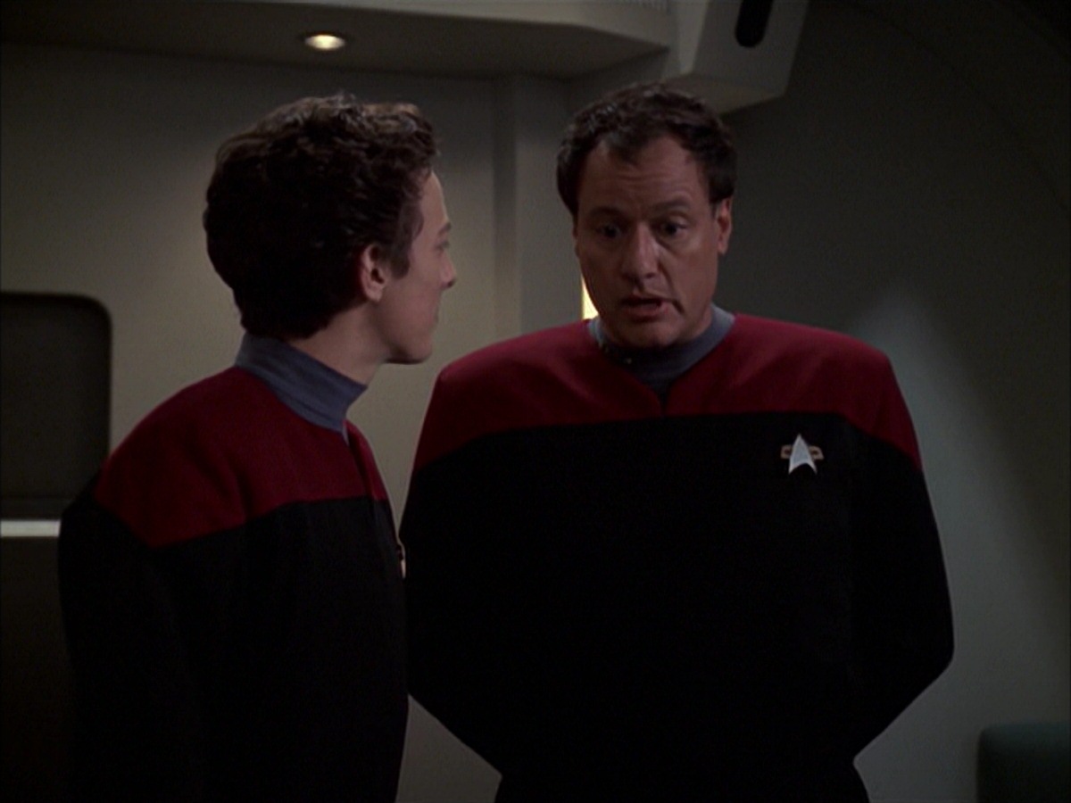 extant_StarTrek_VOY_7x19-Q2_3476.jpg