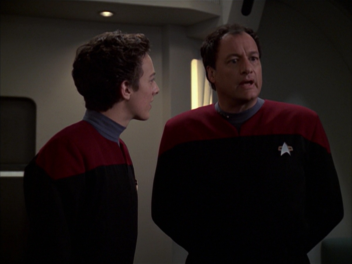 extant_StarTrek_VOY_7x19-Q2_3479.jpg