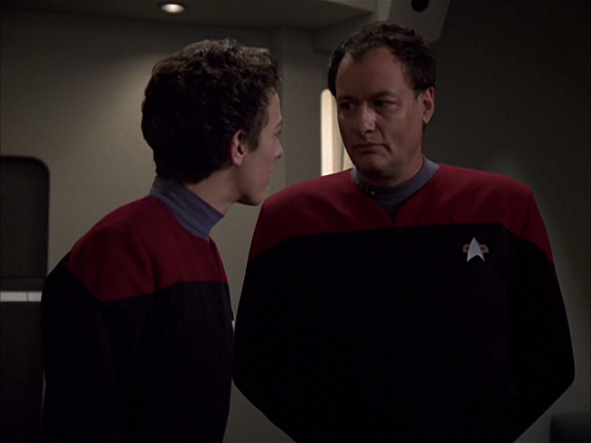 extant_StarTrek_VOY_7x19-Q2_3483.jpg