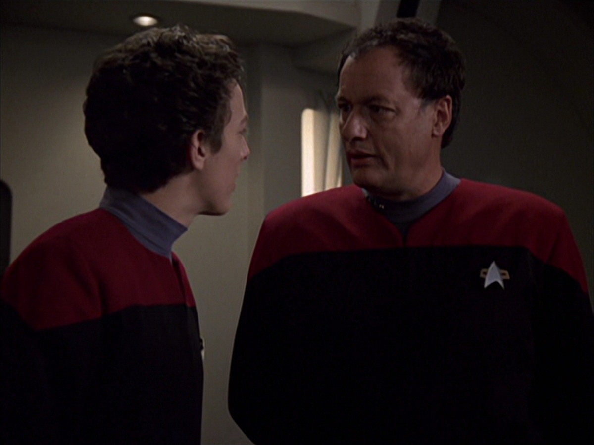extant_StarTrek_VOY_7x19-Q2_3485.jpg