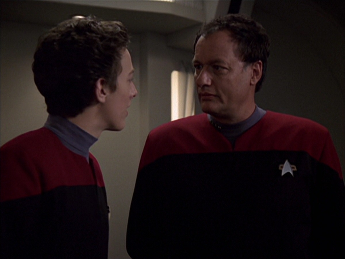 extant_StarTrek_VOY_7x19-Q2_3486.jpg