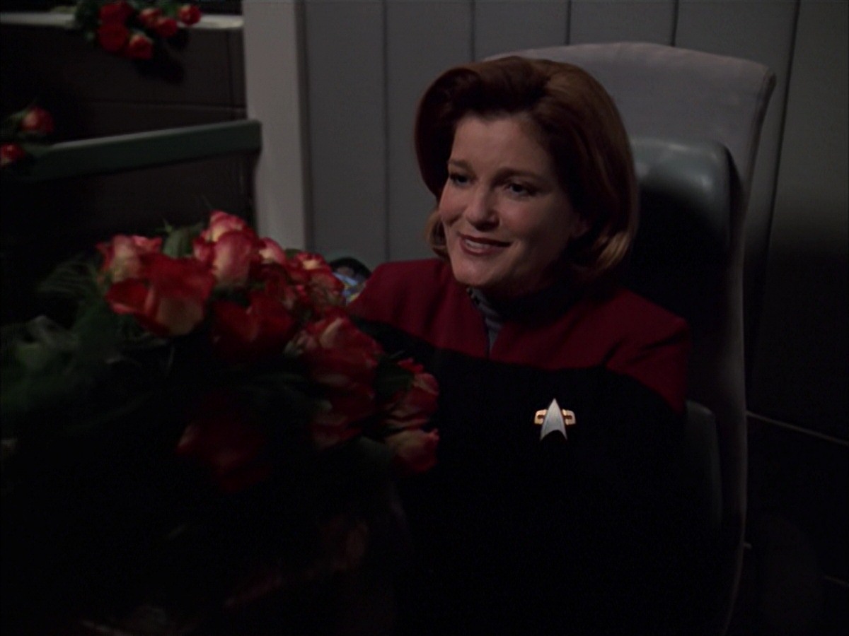 extant_StarTrek_VOY_7x19-Q2_3494.jpg