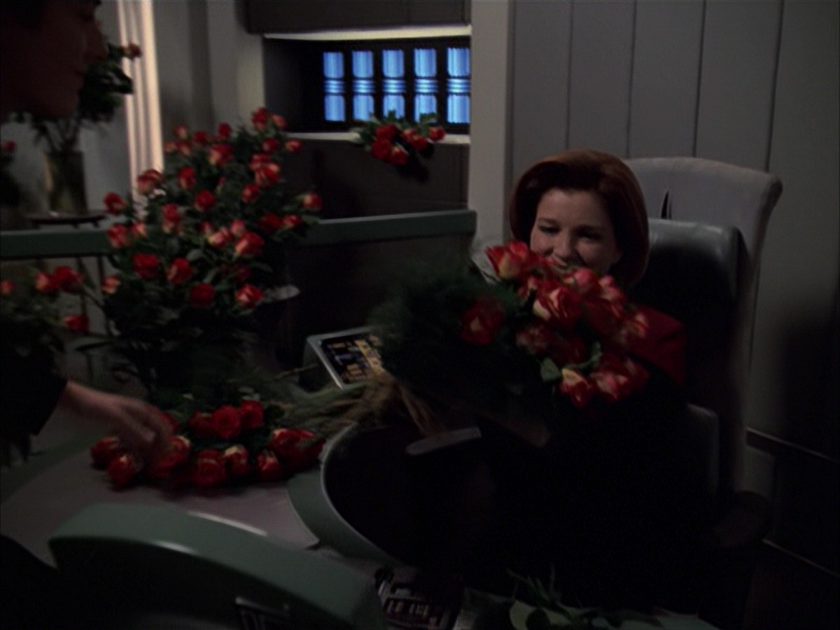 extant_StarTrek_VOY_7x19-Q2_3496.jpg