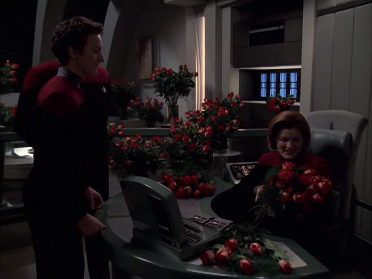 extant_StarTrek_VOY_7x19-Q2_3498.jpg