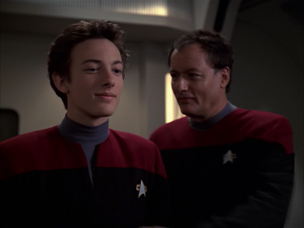 extant_StarTrek_VOY_7x19-Q2_3502.jpg