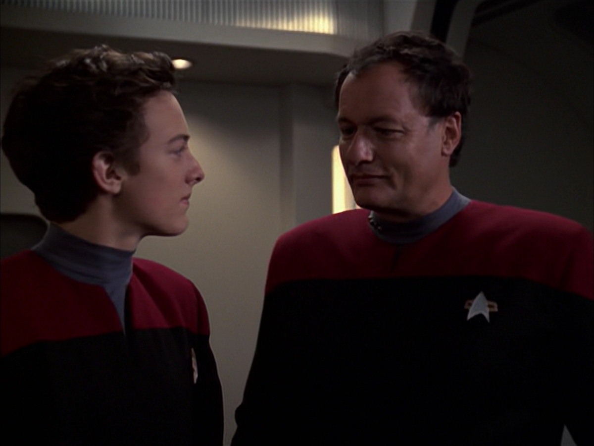 extant_StarTrek_VOY_7x19-Q2_3529.jpg