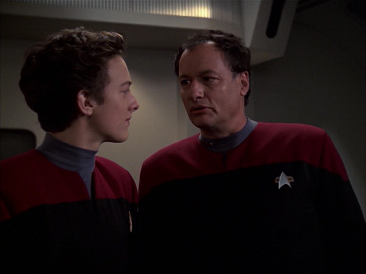 extant_StarTrek_VOY_7x19-Q2_3531.jpg