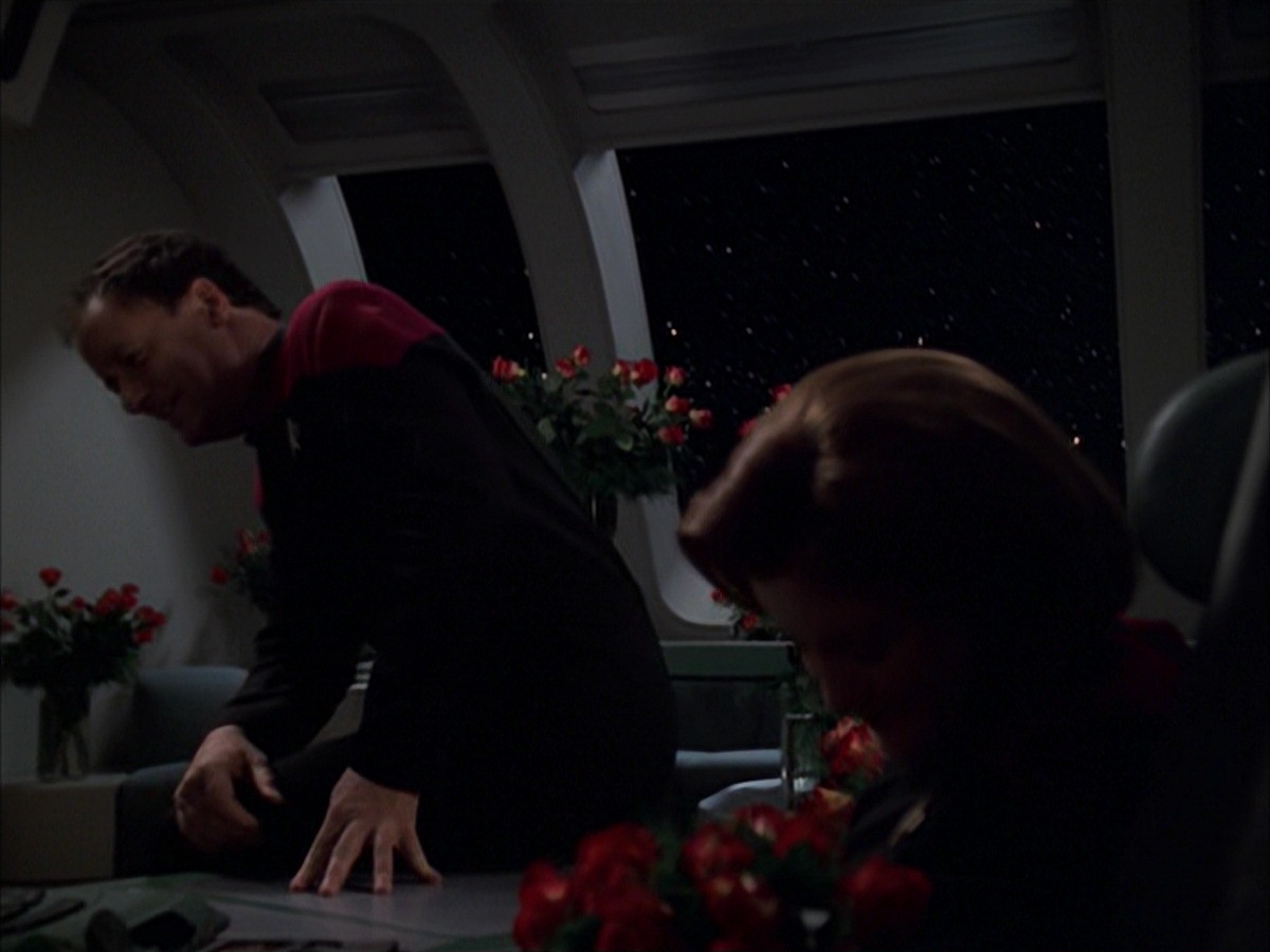extant_StarTrek_VOY_7x19-Q2_3564.jpg