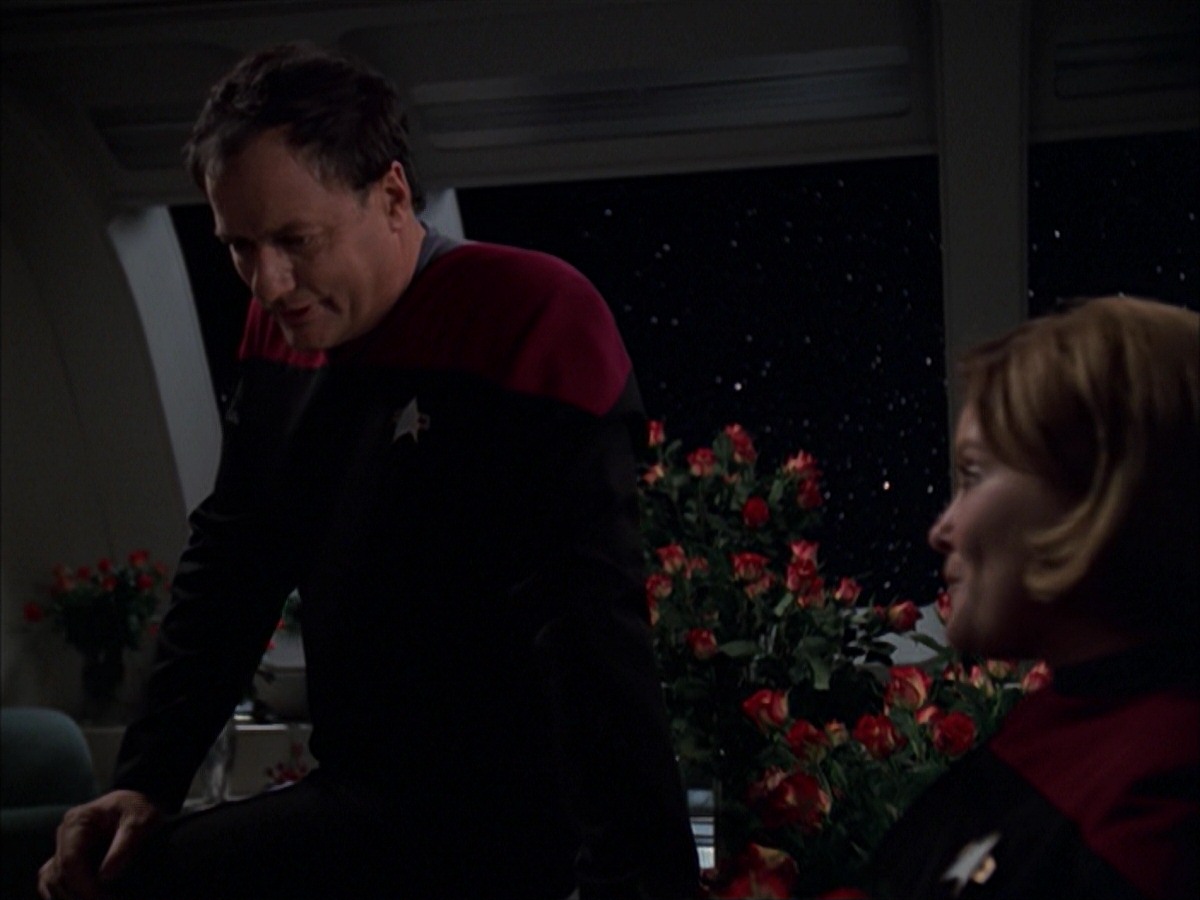 extant_StarTrek_VOY_7x19-Q2_3568.jpg