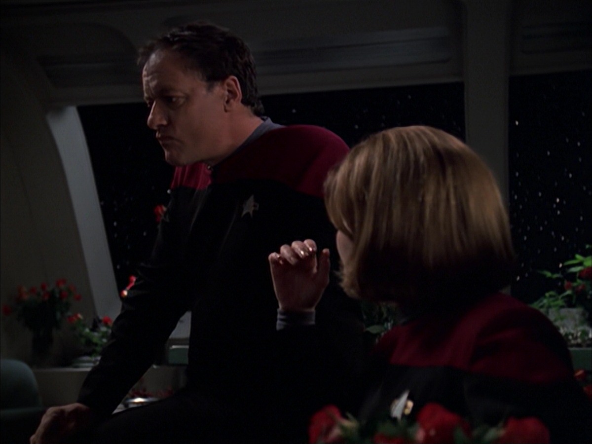 extant_StarTrek_VOY_7x19-Q2_3573.jpg