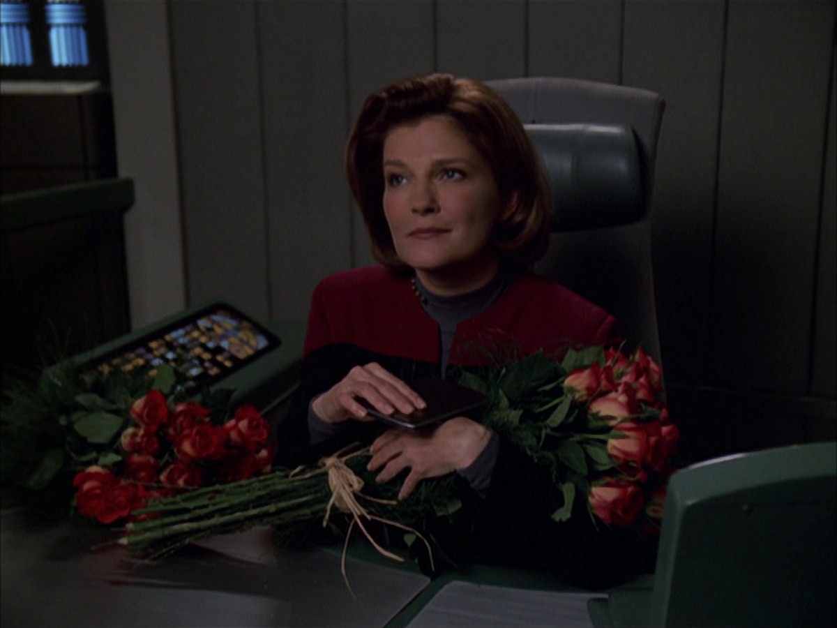 extant_StarTrek_VOY_7x19-Q2_3625.jpg