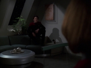 Filename=extant_StarTrek_VOY_7x19-Q2_0088.jpg
Filesize=115KiB
Dimensions=1200x900
Date added=Jan 16, 2020 extant_StarTrek_VOY_7x19-Q2_0088.jpg