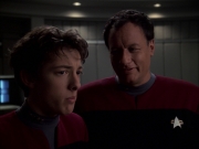 Filename=extant_StarTrek_VOY_7x19-Q2_0322.jpg
Filesize=113KiB
Dimensions=1200x900
Date added=Jan 16, 2020 extant_StarTrek_VOY_7x19-Q2_0322.jpg