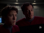 Filename=extant_StarTrek_VOY_7x19-Q2_0331.jpg
Filesize=118KiB
Dimensions=1200x900
Date added=Jan 16, 2020 extant_StarTrek_VOY_7x19-Q2_0331.jpg