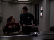 Filename=extant_StarTrek_VOY_7x19-Q2_0593.jpg
Filesize=123KiB
Dimensions=1200x900
Date added=Jan 16, 2020 extant_StarTrek_VOY_7x19-Q2_0593.jpg