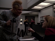 Filename=extant_StarTrek_VOY_7x19-Q2_0621.jpg
Filesize=149KiB
Dimensions=1200x900
Date added=Jan 16, 2020 extant_StarTrek_VOY_7x19-Q2_0621.jpg