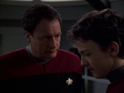 Filename=extant_StarTrek_VOY_7x19-Q2_0876.jpg
Filesize=119KiB
Dimensions=1200x900
Date added=Jan 16, 2020 extant_StarTrek_VOY_7x19-Q2_0876.jpg
