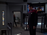 Filename=extant_StarTrek_VOY_7x19-Q2_1071.jpg
Filesize=146KiB
Dimensions=1200x900
Date added=Jan 16, 2020 extant_StarTrek_VOY_7x19-Q2_1071.jpg
