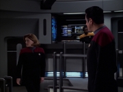 extant_StarTrek_VOY_7x19-Q2_1078.jpg
