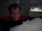 Filename=extant_StarTrek_VOY_7x19-Q2_1177.jpg
Filesize=115KiB
Dimensions=1200x900
Date added=Jan 16, 2020 extant_StarTrek_VOY_7x19-Q2_1177.jpg