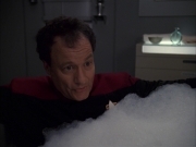 Filename=extant_StarTrek_VOY_7x19-Q2_1179.jpg
Filesize=114KiB
Dimensions=1200x900
Date added=Jan 16, 2020 extant_StarTrek_VOY_7x19-Q2_1179.jpg