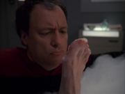 extant_StarTrek_VOY_7x19-Q2_1208.jpg