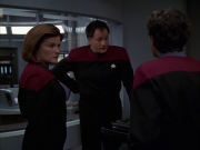 Filename=extant_StarTrek_VOY_7x19-Q2_1229.jpg
Filesize=123KiB
Dimensions=1200x900
Date added=Jan 16, 2020 extant_StarTrek_VOY_7x19-Q2_1229.jpg