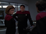 Filename=extant_StarTrek_VOY_7x19-Q2_1244.jpg
Filesize=135KiB
Dimensions=1200x900
Date added=Jan 16, 2020 extant_StarTrek_VOY_7x19-Q2_1244.jpg
