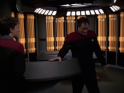 Filename=extant_StarTrek_VOY_7x19-Q2_1258.jpg
Filesize=155KiB
Dimensions=1200x900
Date added=Jan 16, 2020 extant_StarTrek_VOY_7x19-Q2_1258.jpg