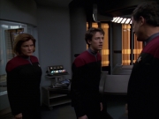 Filename=extant_StarTrek_VOY_7x19-Q2_1263.jpg
Filesize=126KiB
Dimensions=1200x900
Date added=Jan 16, 2020 extant_StarTrek_VOY_7x19-Q2_1263.jpg