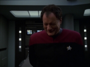 Filename=extant_StarTrek_VOY_7x19-Q2_1296.jpg
Filesize=117KiB
Dimensions=1200x900
Date added=Jan 16, 2020 extant_StarTrek_VOY_7x19-Q2_1296.jpg