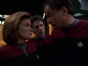 Filename=extant_StarTrek_VOY_7x19-Q2_1329.jpg
Filesize=129KiB
Dimensions=1200x900
Date added=Jan 16, 2020 extant_StarTrek_VOY_7x19-Q2_1329.jpg