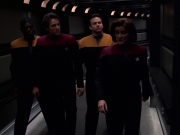extant_StarTrek_VOY_7x19-Q2_1389.jpg