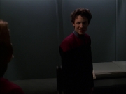 Filename=extant_StarTrek_VOY_7x19-Q2_1409.jpg
Filesize=92KiB
Dimensions=1200x900
Date added=Jan 16, 2020 extant_StarTrek_VOY_7x19-Q2_1409.jpg
