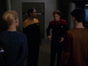 extant_StarTrek_VOY_7x19-Q2_1490.jpg