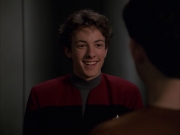 extant_StarTrek_VOY_7x19-Q2_1508.jpg